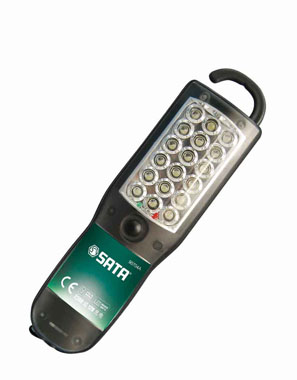 世達工具90704A 18LED兩用鋰電充電式防水手電筒